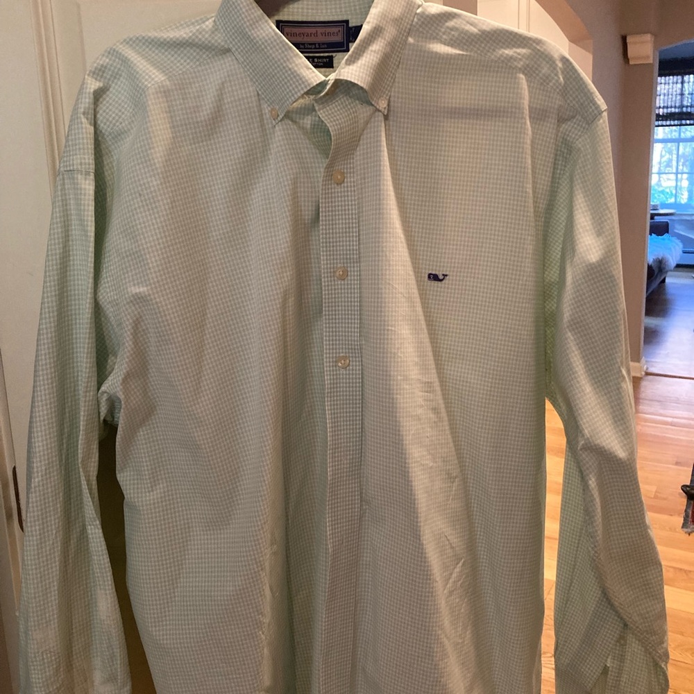 Bundle of 3 vineyard vines button down shirts- all size XL